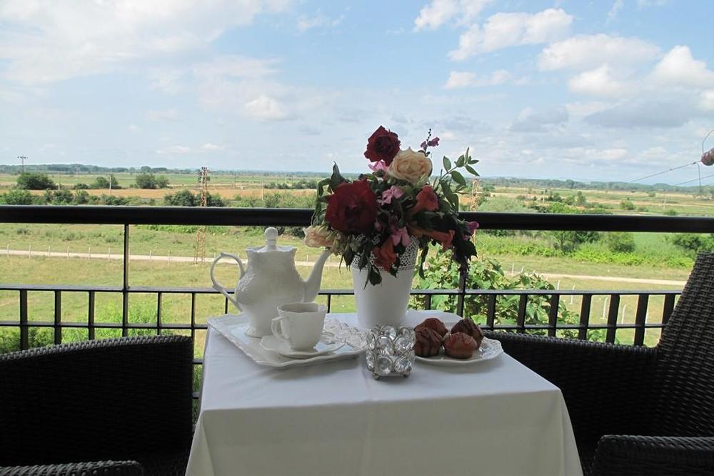 Hotel Simsek เอดีร์เน ภายนอก รูปภาพ